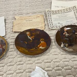 Knowles The Storyteller Decorative Collector Plate - Brown & Tan Artwork set of